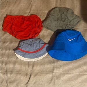 6m-toddler size hats and 1 pair of bottoms!